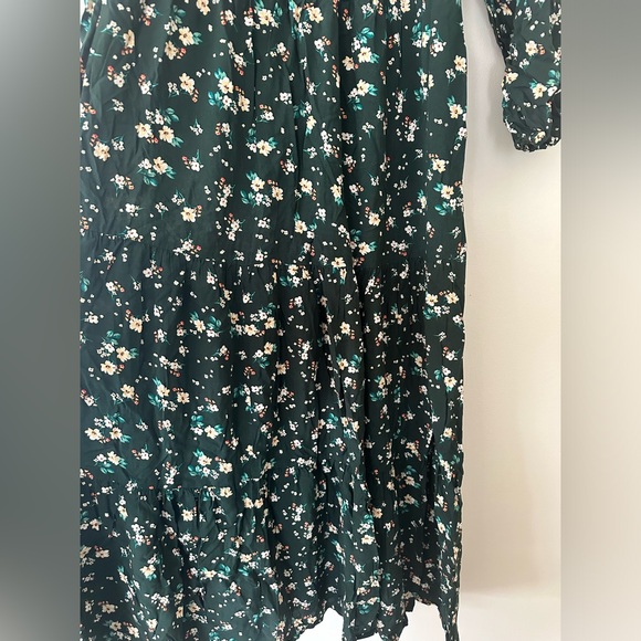 Old Navy Dark Green Floral Long Dress - Picture 4 of 4